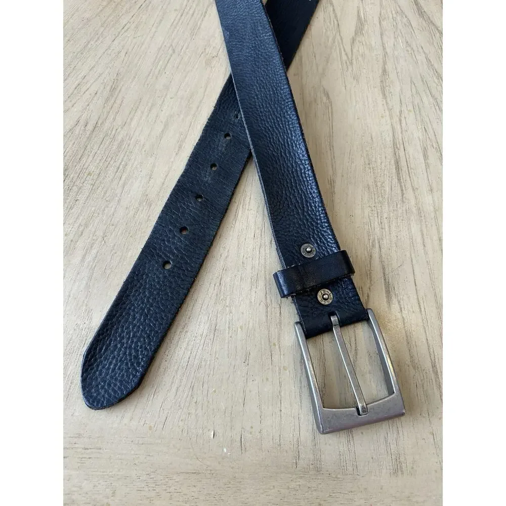LEVIS Mens Black Leather Belt Genuine Leather Silver Buckle Sz 42 Work Casual